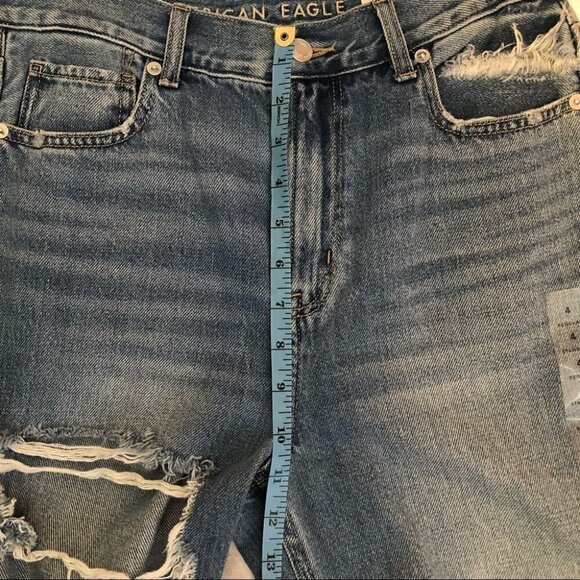 NWT American Eagle Mom  Jean #1460 Super Distessed Regular High Waisted Ladies 4 - Picture 13 of 16